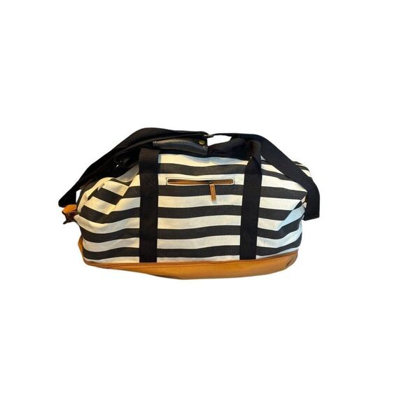 Striped DSW Canvas & Faux Leather Weekend Duffle Bag With Zipper Pocket - Picture 4 of 12